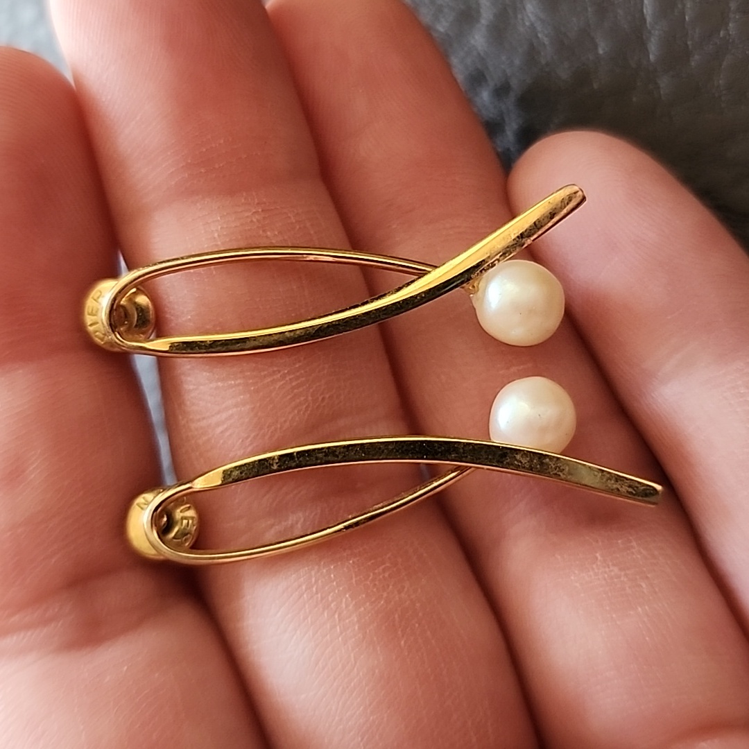 Vtg Earrings